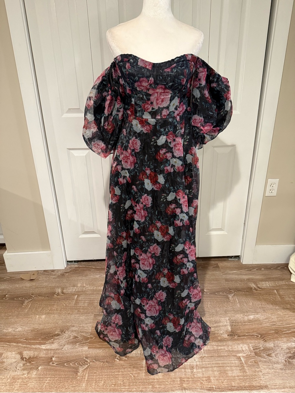 Lulus, True Excellence Black Floral Bustier Off-the-Shoulder Gown, Size M EUC - Picture 6 of 16